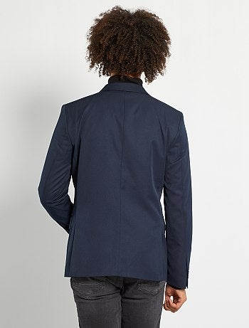Costumi da bagno per una cifra con un piccolo petto