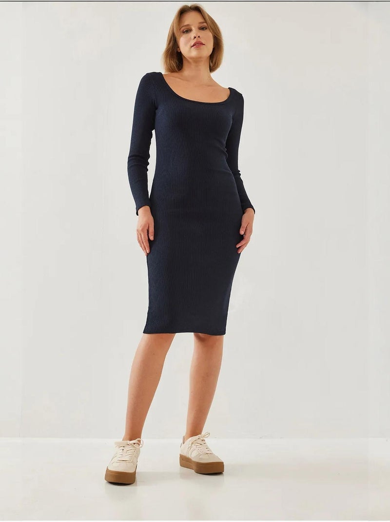 Abito a coste basic a maniche lunghe con scollo quadrato lucci Blu marino - Kiabi