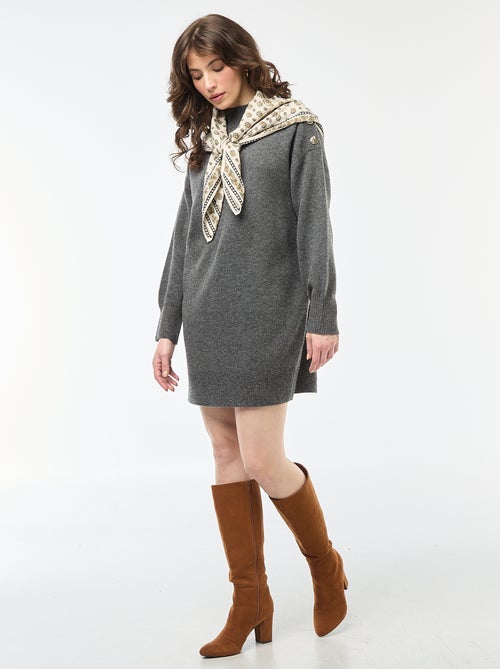 Abito a maglia con bottoni decorativi - Kiabi