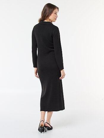 Abito a maglia con collo polo e maniche lunghe