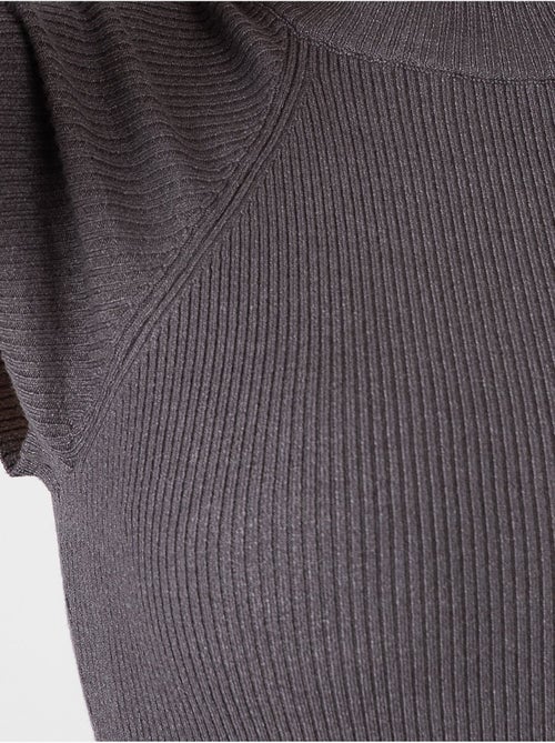 Abito casual midi a collo alto in maglia hiccup - Kiabi Abito casual midi a collo alto in maglia hiccup - Kiabi