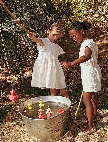 Abito con ricami fiori fantasia