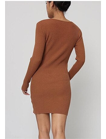 Abito con scollo a V Kebello