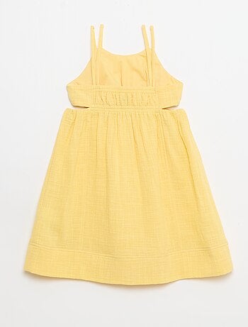 Abito con spalline sottili non regolabili + spacchi laterali