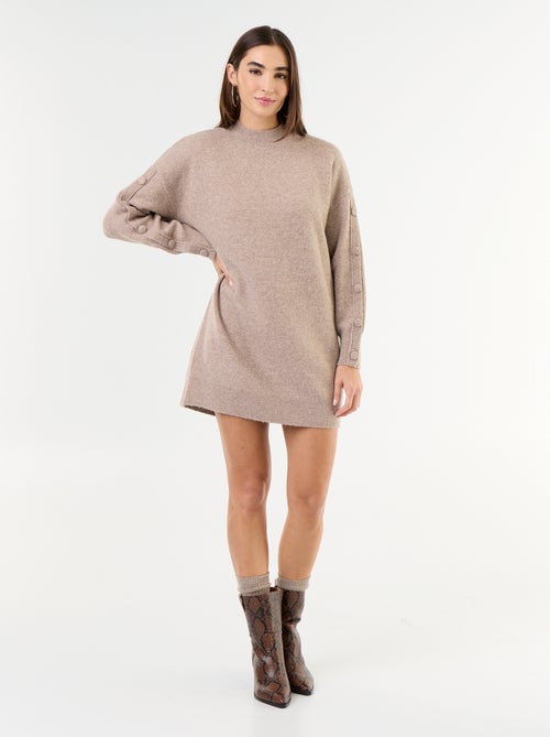 Abito corto in maglia con maniche abbottonate - Kiabi Abito corto in maglia con maniche abbottonate - Kiabi