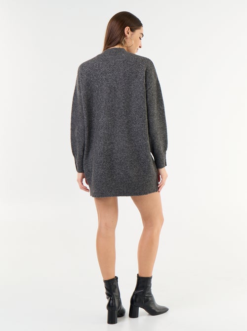 Abito corto in maglia con maniche abbottonate - Kiabi Abito corto in maglia con maniche abbottonate - Kiabi