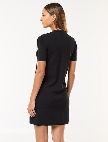 Abito corto in maglia pesante con bottoni