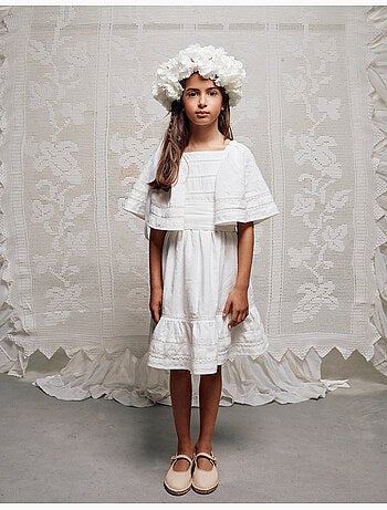 Abito in cotone con maniche a mantella e cintura