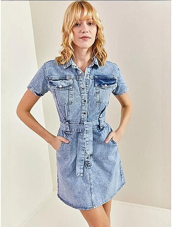Abito in denim con bottoni automatici e cintura lucci