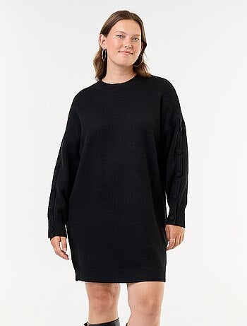 Abito in maglia con bottoni fantasia sulle maniche