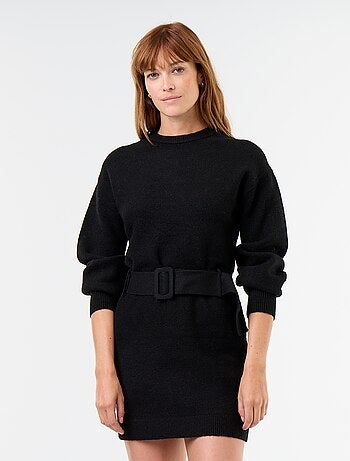 Abito in maglia con cintura