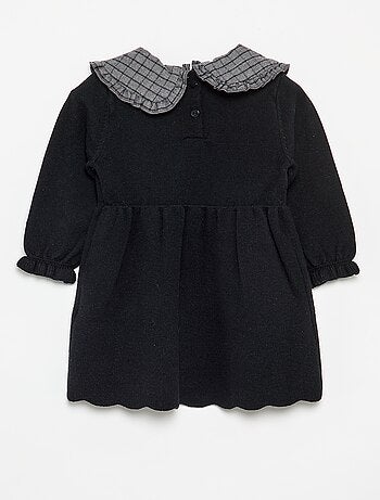 Abito in maglia con colletto Claudine