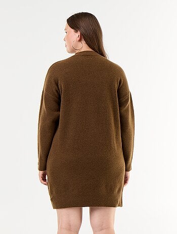 Abito in maglia con maniche abbottonate