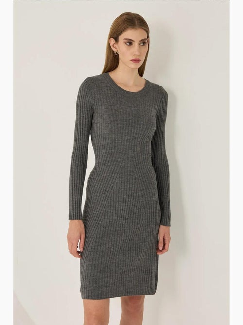 Abito in maglia con scollo a giro hiccup - Kiabi Abito in maglia con scollo a giro hiccup - Kiabi