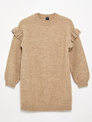 Abito in maglia con spalle a volant