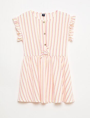 Abito in maglia goffrata abbottonato sul davanti