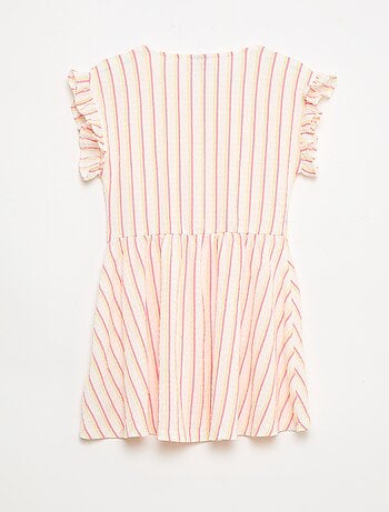 Abito in maglia goffrata abbottonato sul davanti