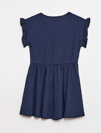 Abito in maglia goffrata abbottonato sul davanti