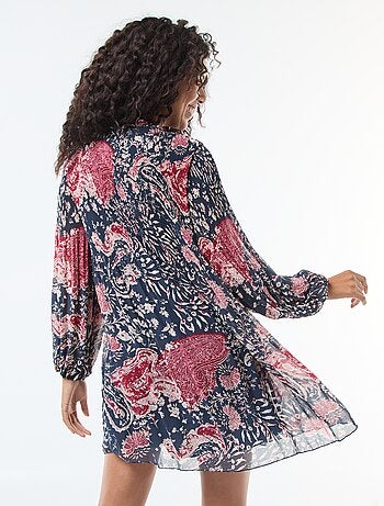 Abito in maglia leggera e smock + Fiocchetto al collo