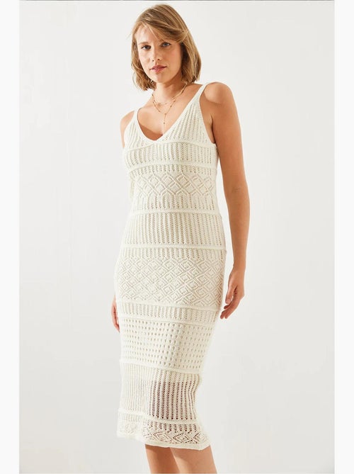 Abito in maglia traforata con fodera e spalline sottili lucci - Kiabi Abito in maglia traforata con fodera e spalline sottili lucci - Kiabi