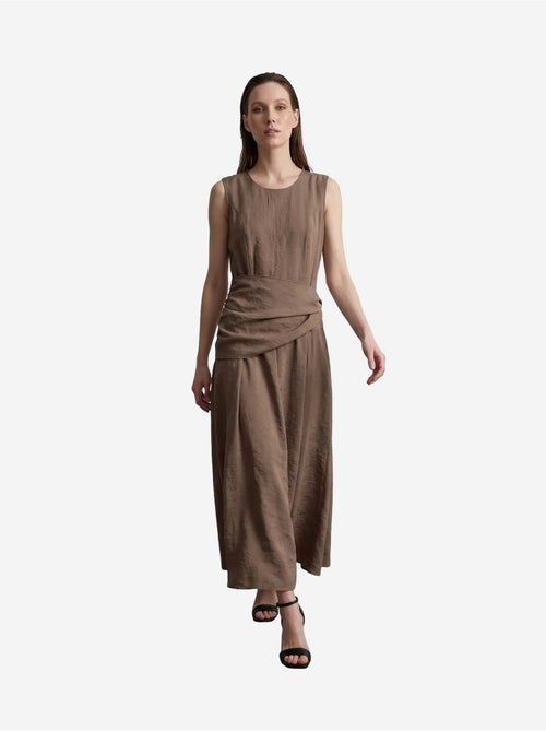 Abito longuette a trapezio senza maniche my fashion - Kiabi Abito longuette a trapezio senza maniche my fashion - Kiabi