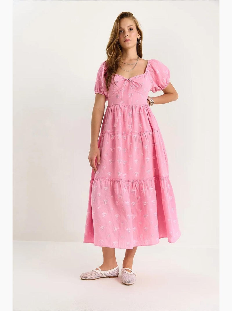 Abito lungo con colletto a cuore ricamato lucci Rosa fluo/Solinotes - Kiabi