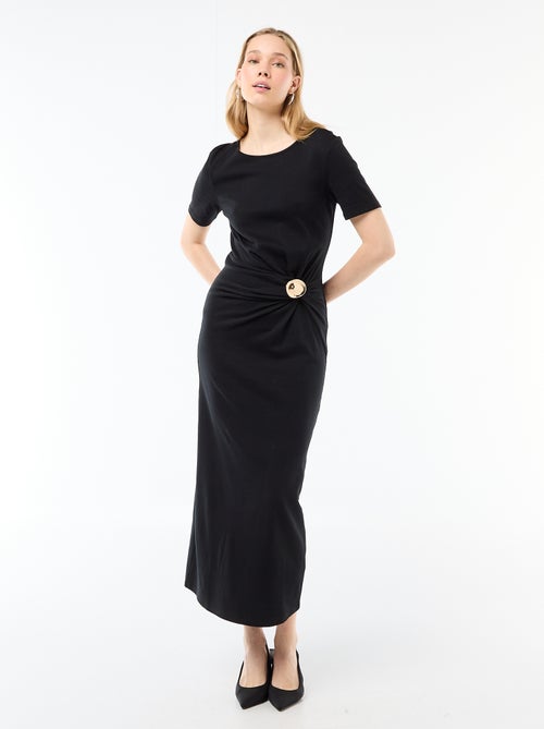 Abito lungo con drappeggio e dettaglio gioiello - Kiabi