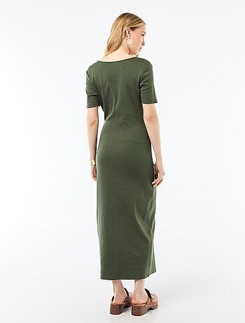 Abito lungo con drappeggio e dettaglio gioiello