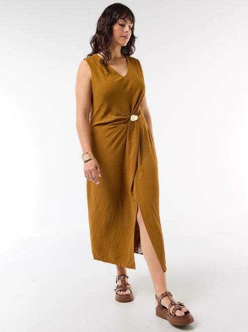 Abito lungo drappeggiato con dettaglio gioiello - Kiabi