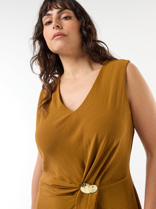 Abito lungo drappeggiato con dettaglio gioiello - Kiabi