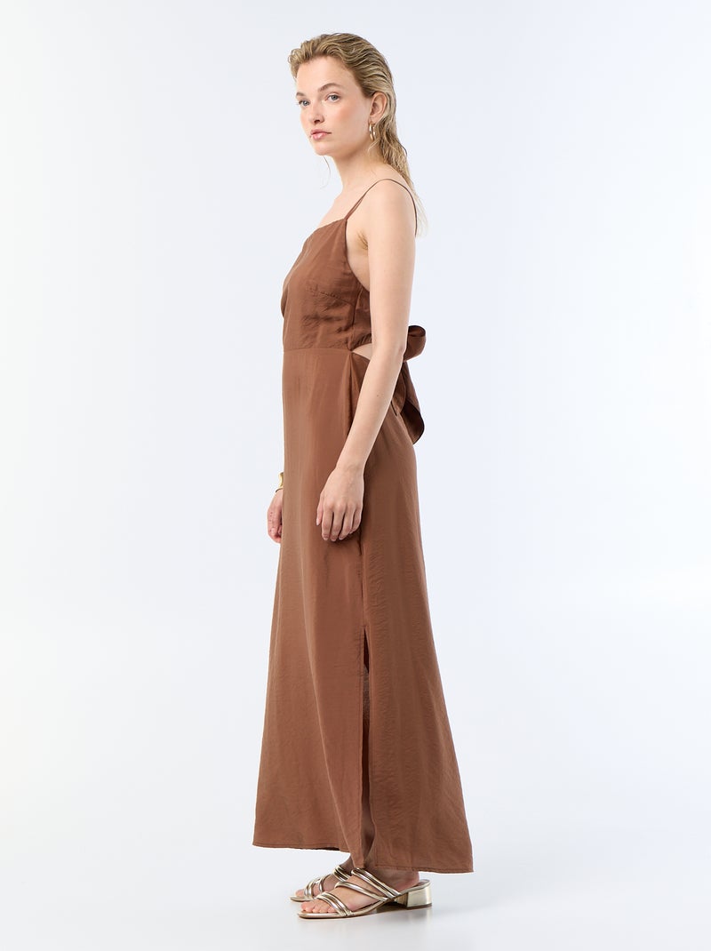 Abito lungo in raso con spalline sottili Marrone - Kiabi