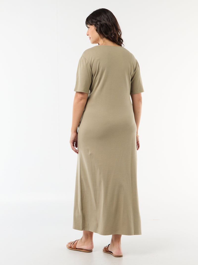 Abito lungo plissettato con gioiello dorato Verde - Kiabi