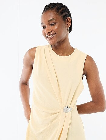 Abito lungo senza maniche con effetto drappeggiato