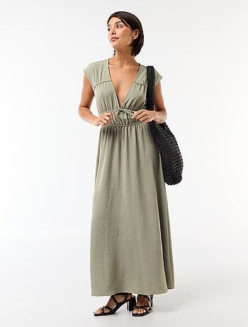 Abito lungo senza maniche con nodo