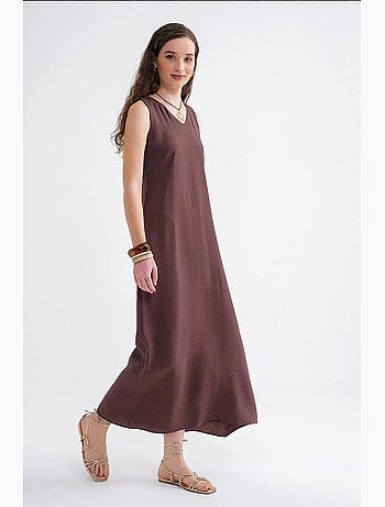 Abito lungo smanicato con scollo a v e tasche mixray