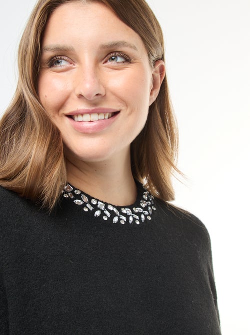 Abito maglione in maglia pesante con strass al collo - Kiabi