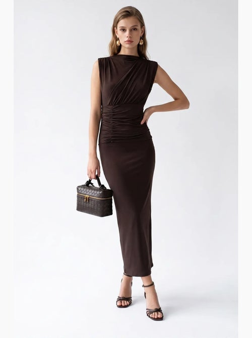 Abito maxi aderente senza maniche con scollo a cappuccio mixray - Kiabi Abito maxi aderente senza maniche con scollo a cappuccio mixray - Kiabi