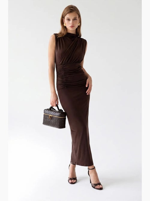 Abito maxi aderente senza maniche con scollo a cappuccio mixray - Kiabi Abito maxi aderente senza maniche con scollo a cappuccio mixray - Kiabi