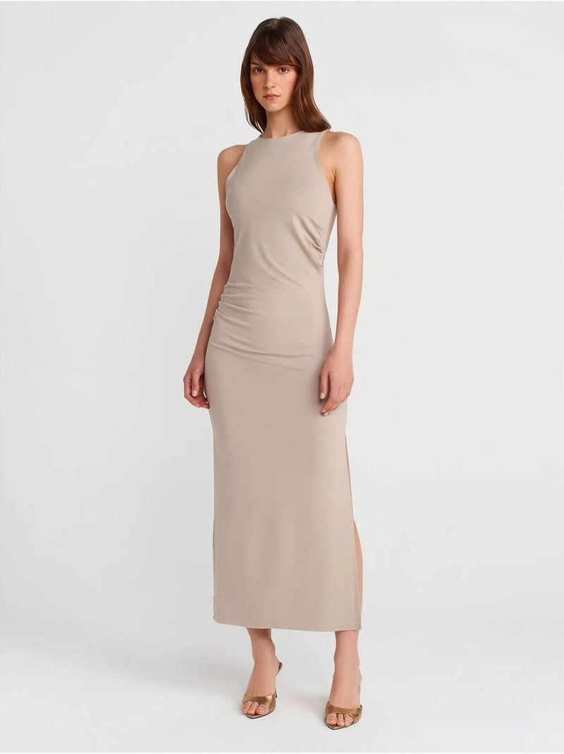 Abito maxi aderente senza maniche con spacco dilvin Beige argilla - Kiabi