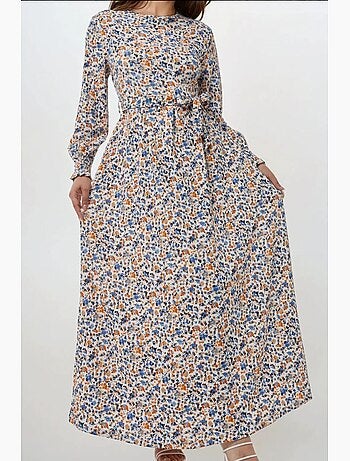 Abito maxi con girocollo a fiori con cintura hiccup