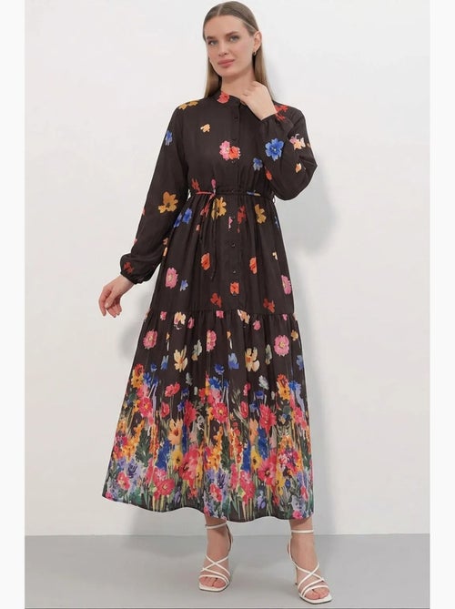 Abito maxi con girocollo, bottoni e fascia in vita bdart - Kiabi Abito maxi con girocollo, bottoni e fascia in vita bdart - Kiabi