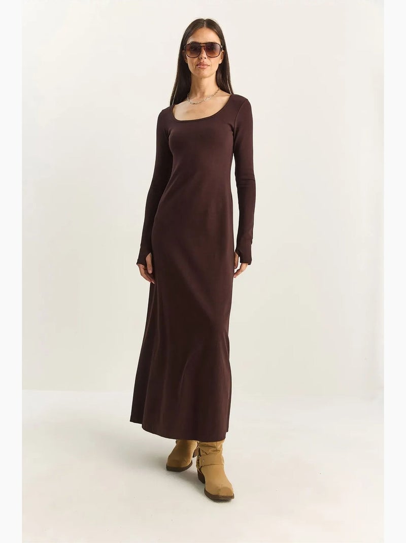 Abito maxi in maglia a linea a lucci Marrone scuro - Kiabi