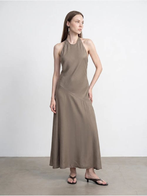 Abito maxi in tencel con scollo all'americana dilvin - Kiabi Abito maxi in tencel con scollo all'americana dilvin - Kiabi