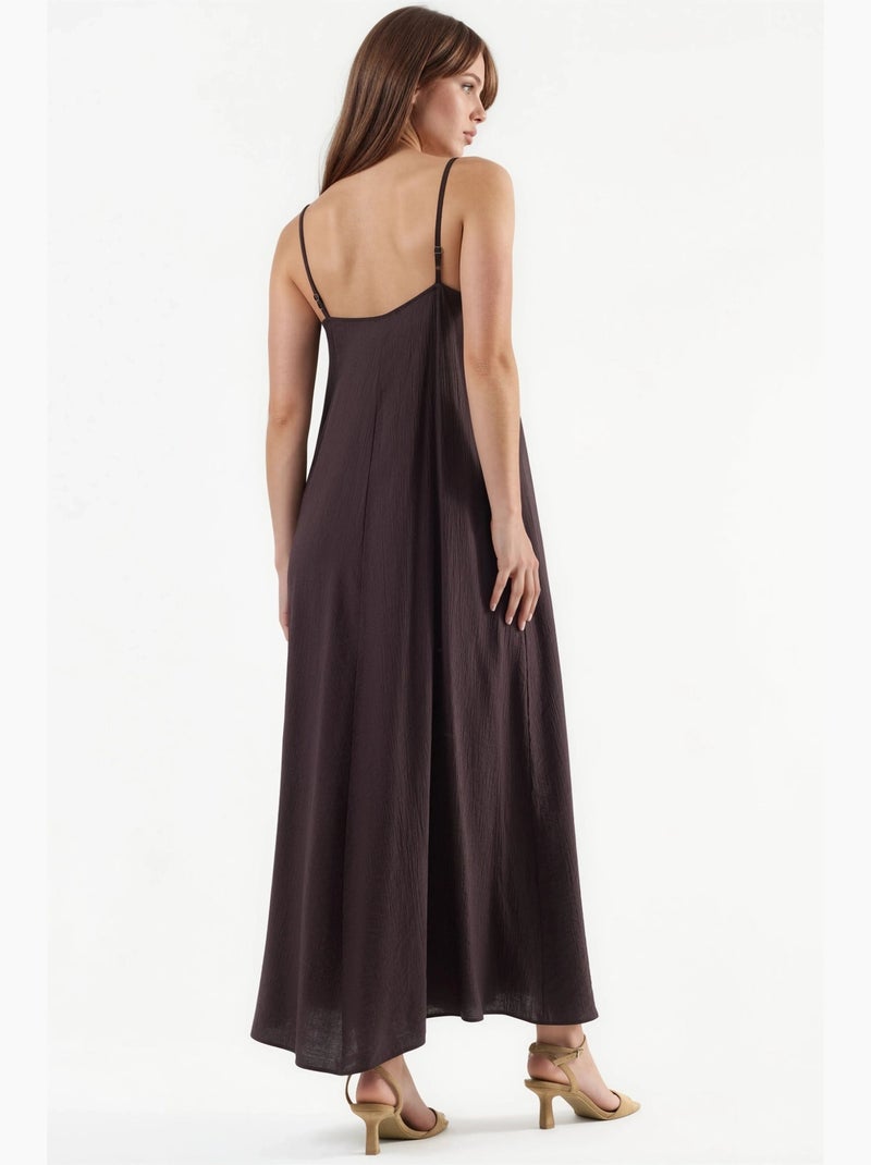 Abito midi a sottoveste con scollo a v busem Marrone cioccolato - Kiabi