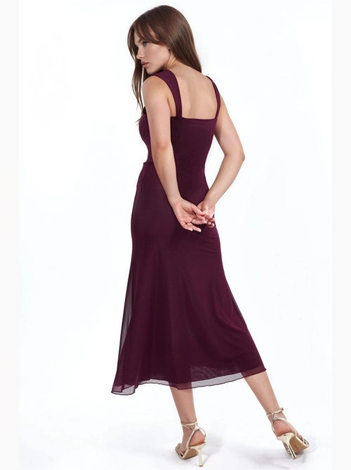 Abito midi a trapezio con colletto a cuore hiccup - Kiabi Abito midi a trapezio con colletto a cuore hiccup - Kiabi