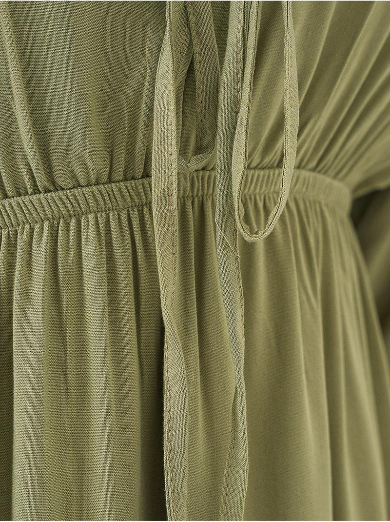 Abito midi aderente a linea a con scollo a v e dettaglio con bordino bdart Verde scuro - Kiabi
