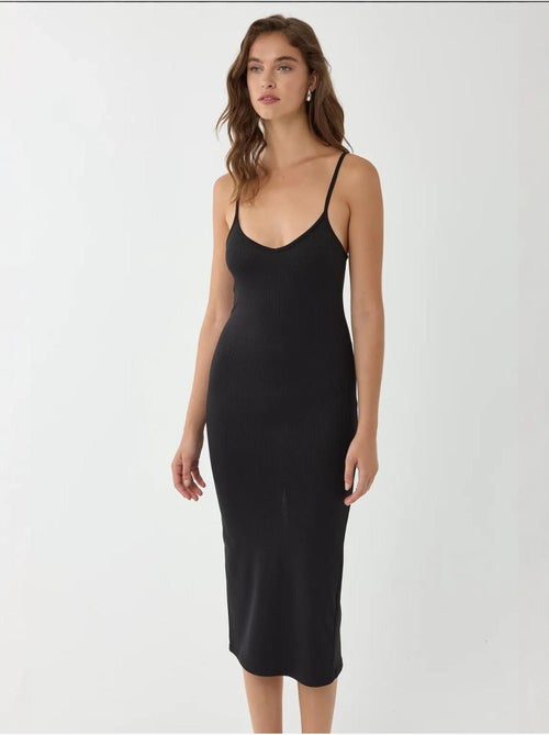 Abito midi aderente con scollo a V e spalline sottili - Kiabi Abito midi aderente con scollo a V e spalline sottili - Kiabi