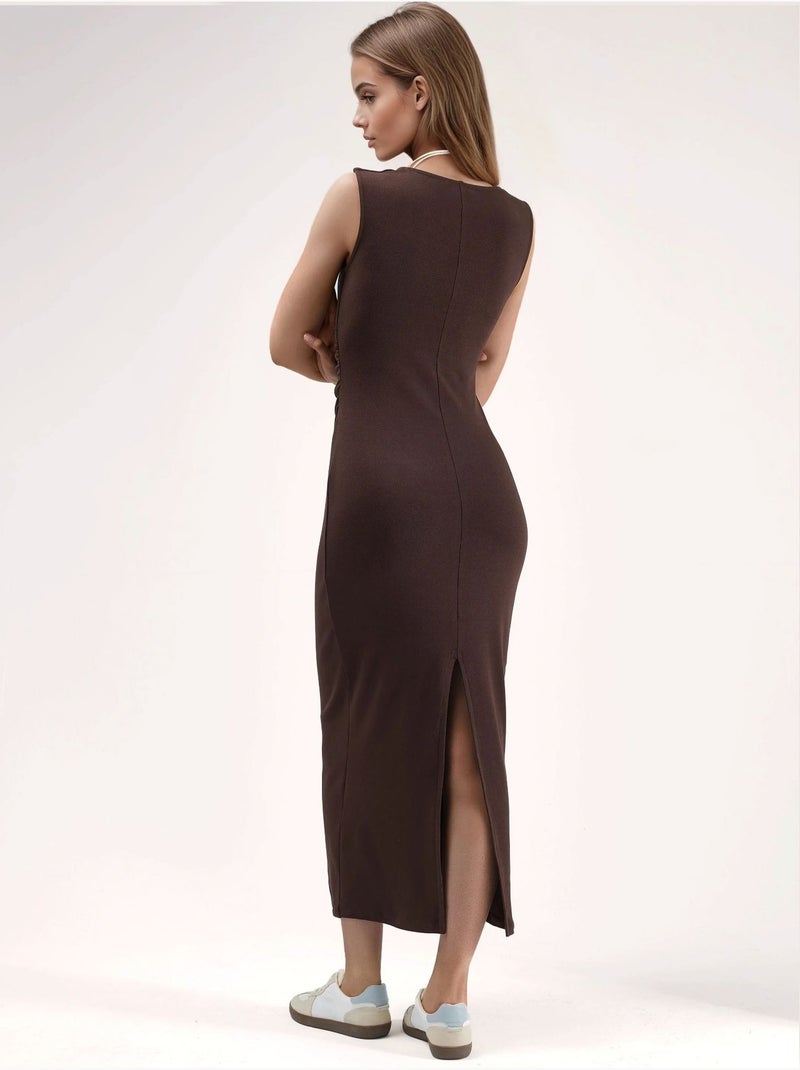 Abito midi aderente con scollo quadrato e spacco hiccup Marrone scuro - Kiabi