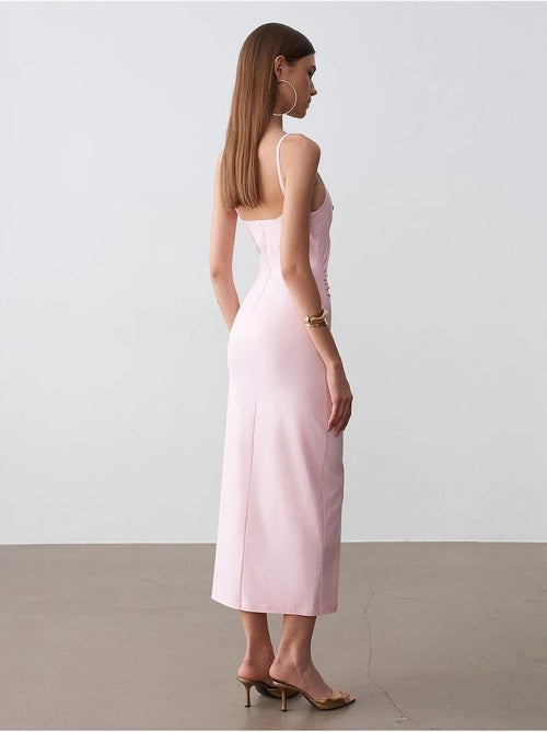 Abito midi aderente da donna senza maniche dilvin - Kiabi Abito midi aderente da donna senza maniche dilvin - Kiabi