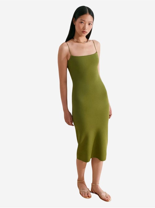 Abito midi aderente senza maniche con dettaglio cut-out dilvin - Kiabi Abito midi aderente senza maniche con dettaglio cut-out dilvin - Kiabi